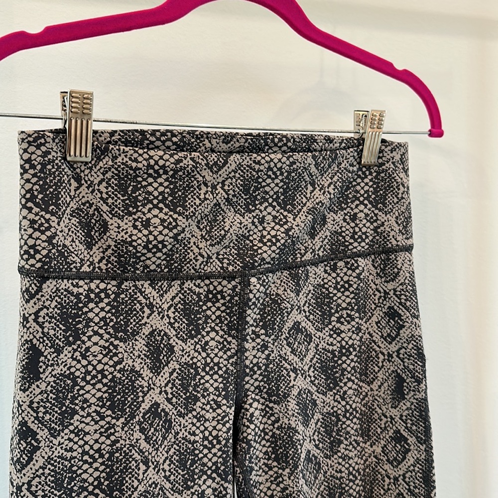 7/8 Stash Leggings by Athleta